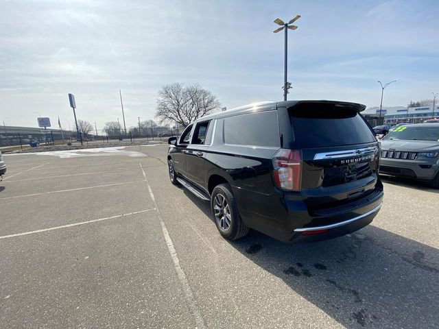Used 2023 Chevrolet Suburban LT w/ LT Signature Plus Package image 19