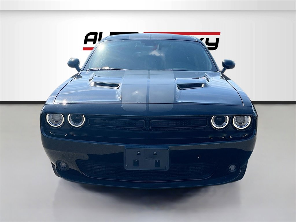 Used 2022 Dodge Challenger SXT w/ Blacktop Package image 2