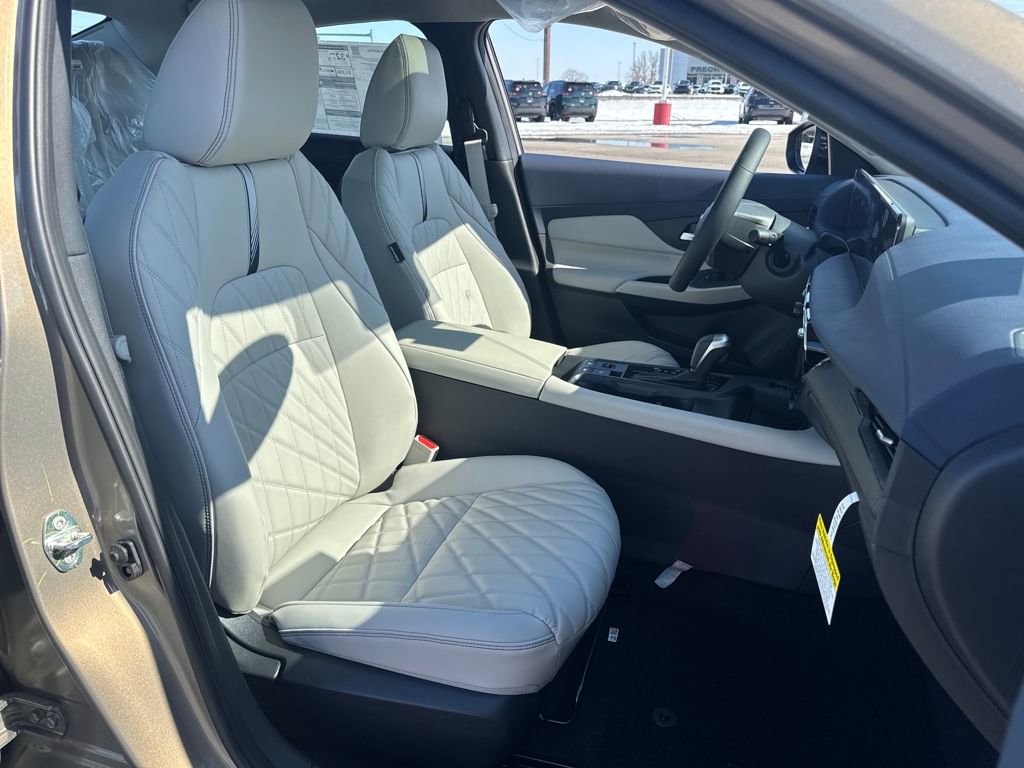 New 2026 Nissan Sentra SL w/ Floor Mat Package image 11