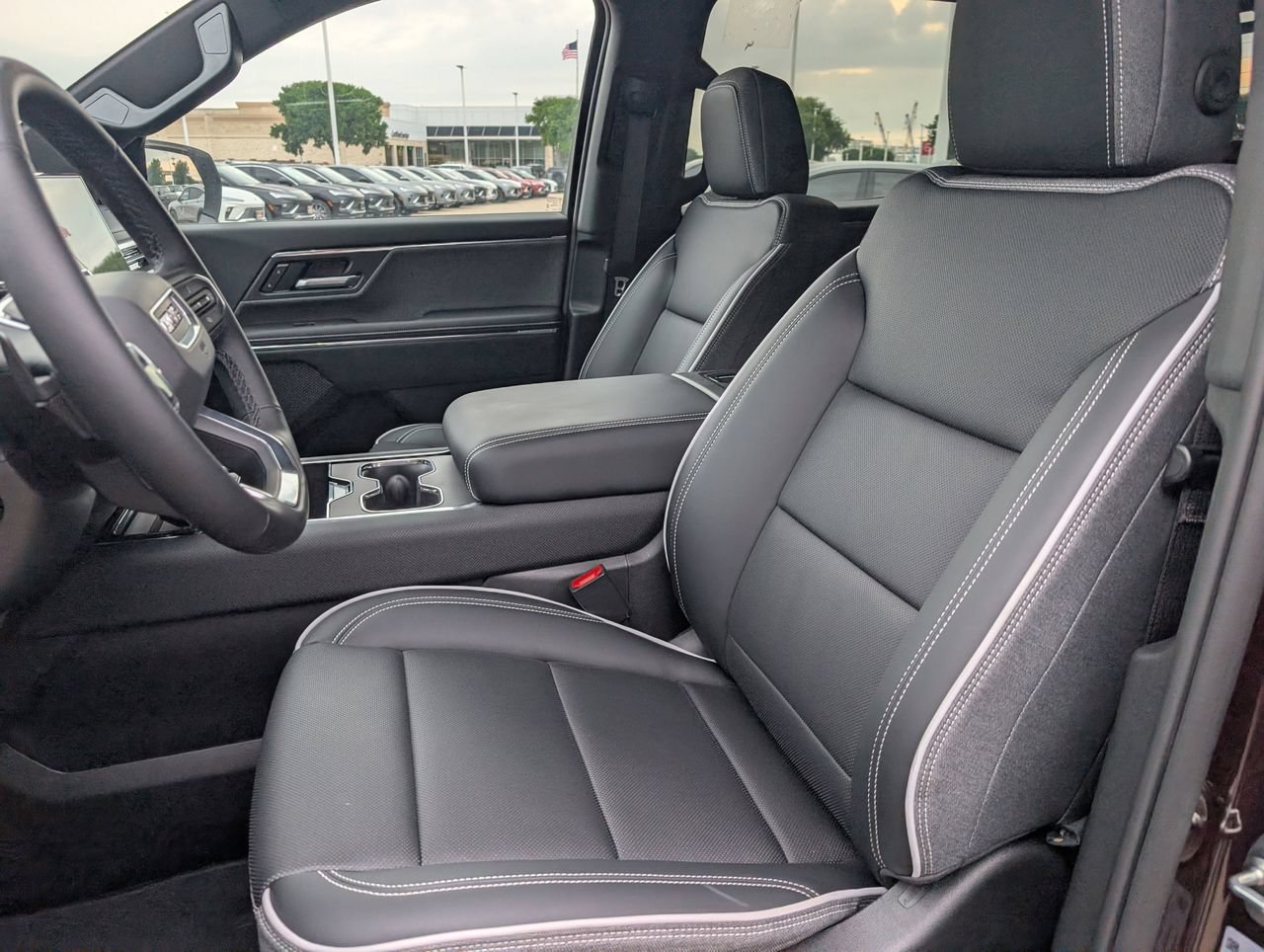 New 2026 GMC Sierra EV Elevation w/ Premium Package AWD/4WD image 19