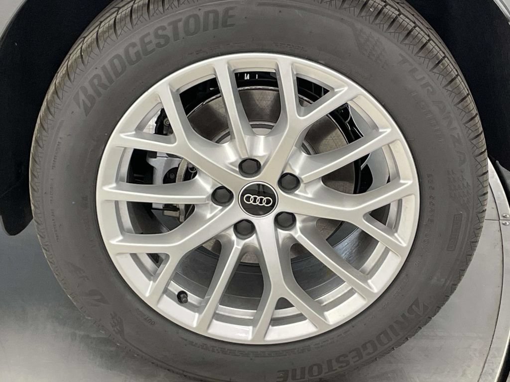 New 2026 Audi Q3 quattro 2.0T AWD/4WD image 12