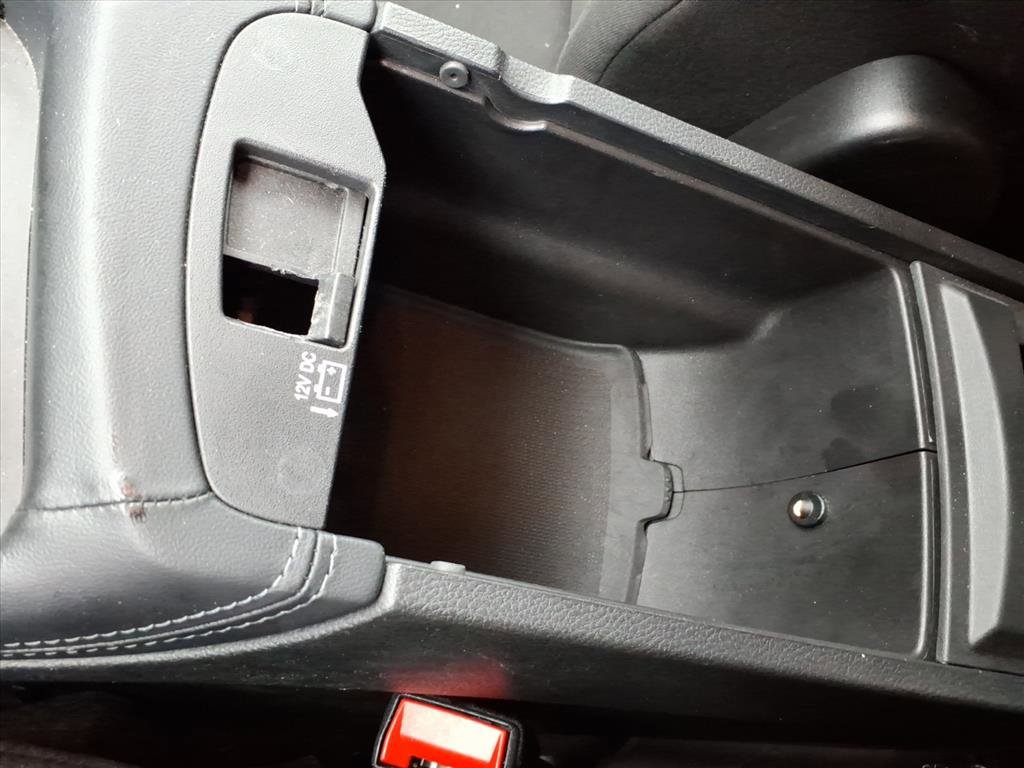 Used 2023 Dodge Durango SXT image 28