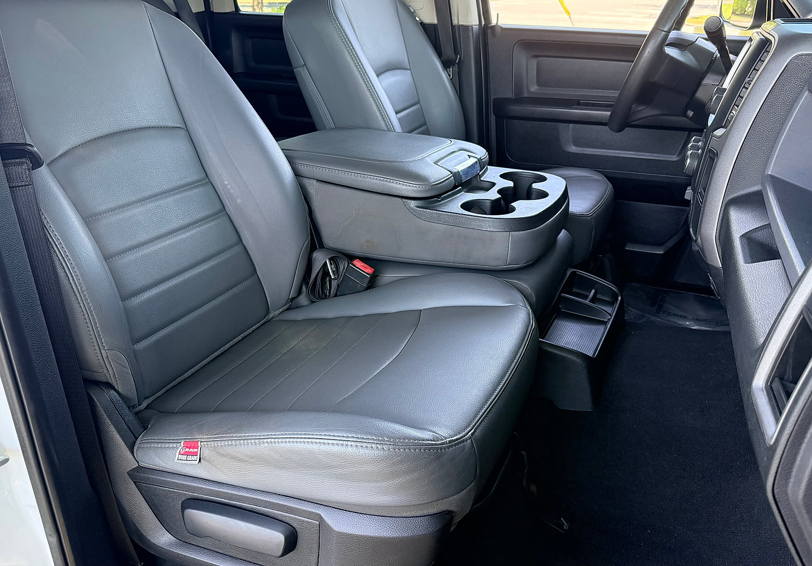Used 2018 RAM 2500 Tradesman w/ Chrome Appearance Group AWD/4WD image 32