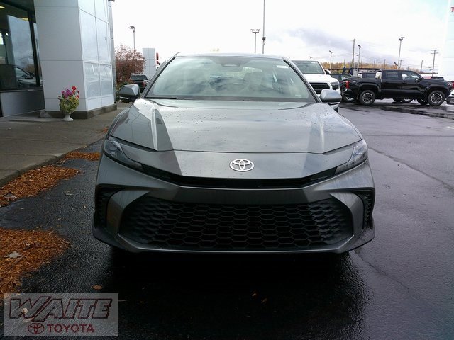 New 2026 Toyota Camry SE image 7