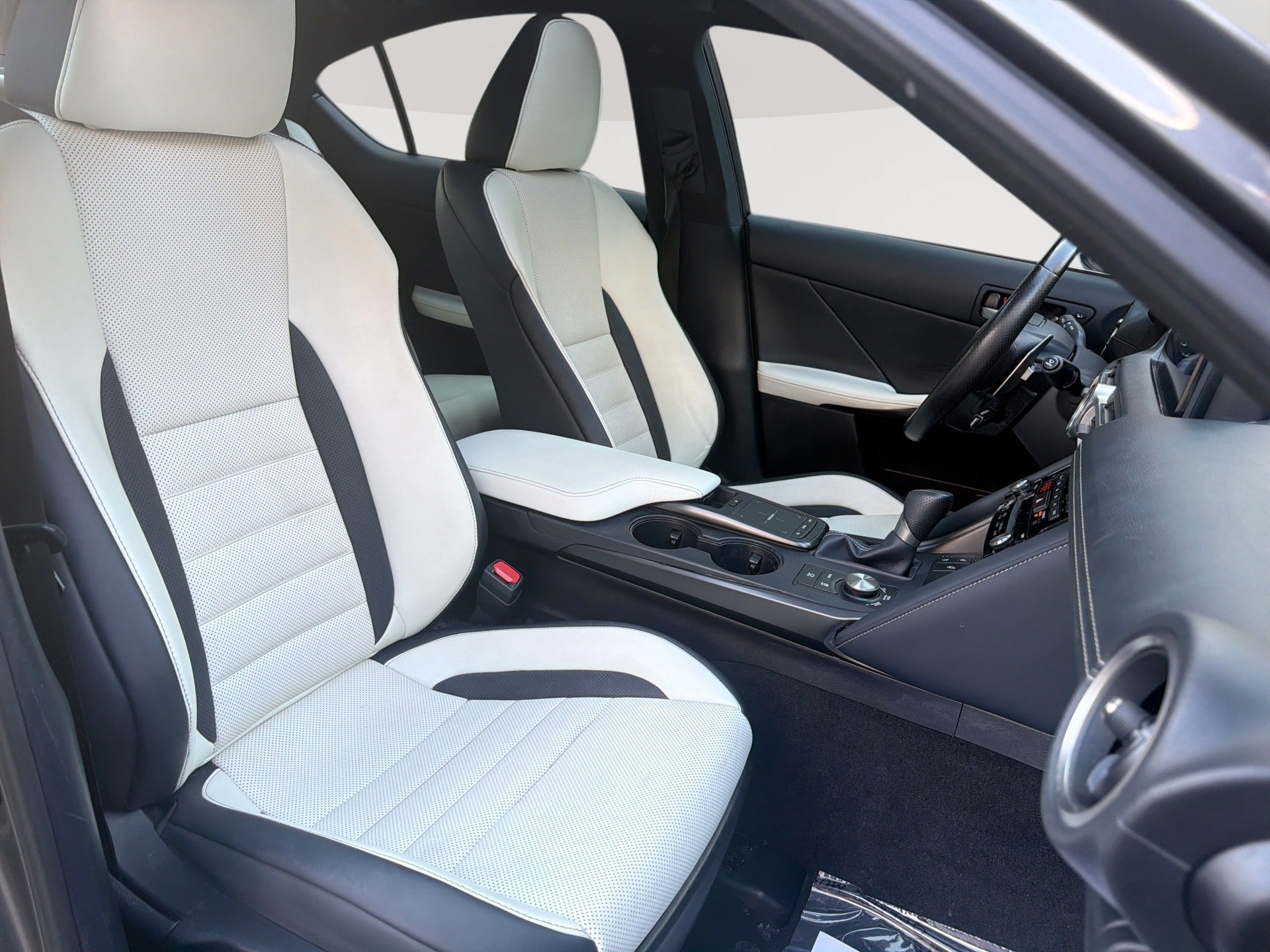 Used 2022 Lexus IS 350 F Sport w/ Navigation Package RWD image 28