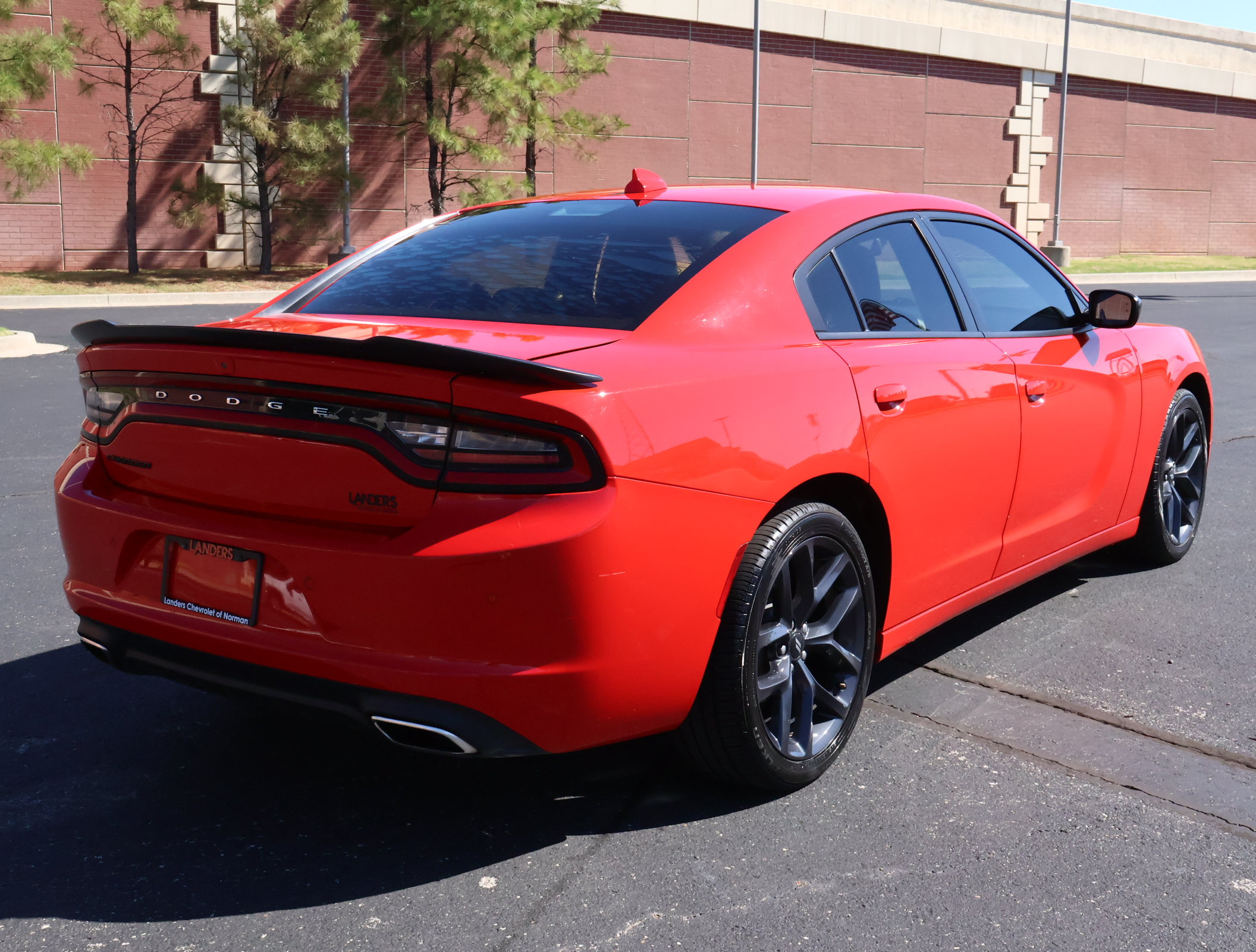 Used 2019 Dodge Charger SXT w/ Plus Group RWD image 27