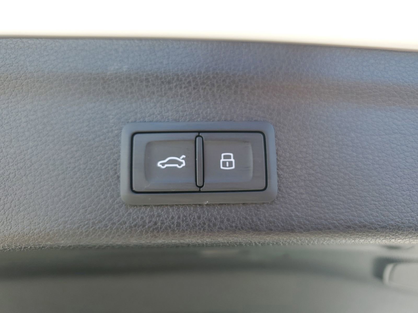 Used 2025 Audi Q3 2.0T Premium w/ Convenience Package image 10