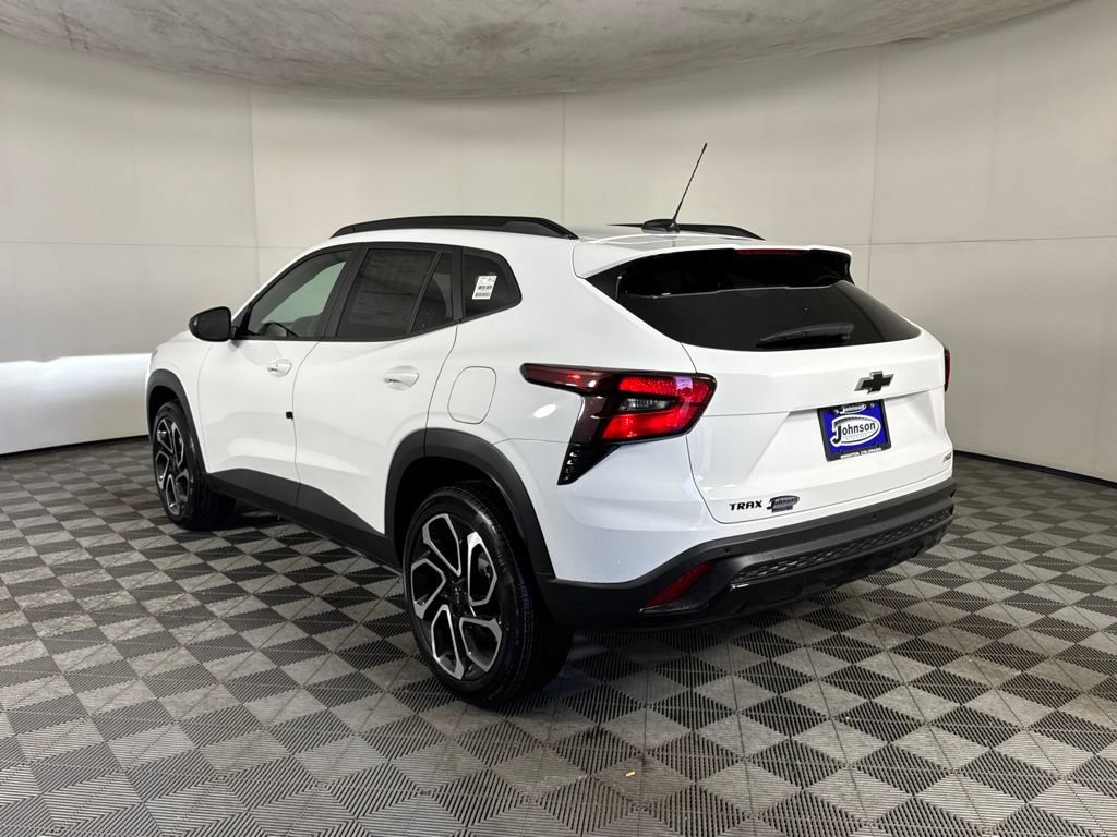 New 2026 Chevrolet Trax RS w/ Driver Confidence Package FWD image 7
