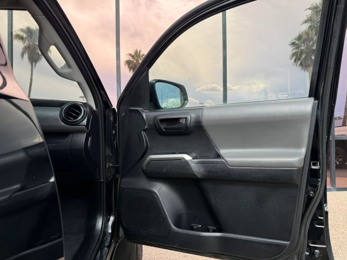 Used 2023 Toyota Tacoma SR5 w/ SX Package AWD/4WD image 31