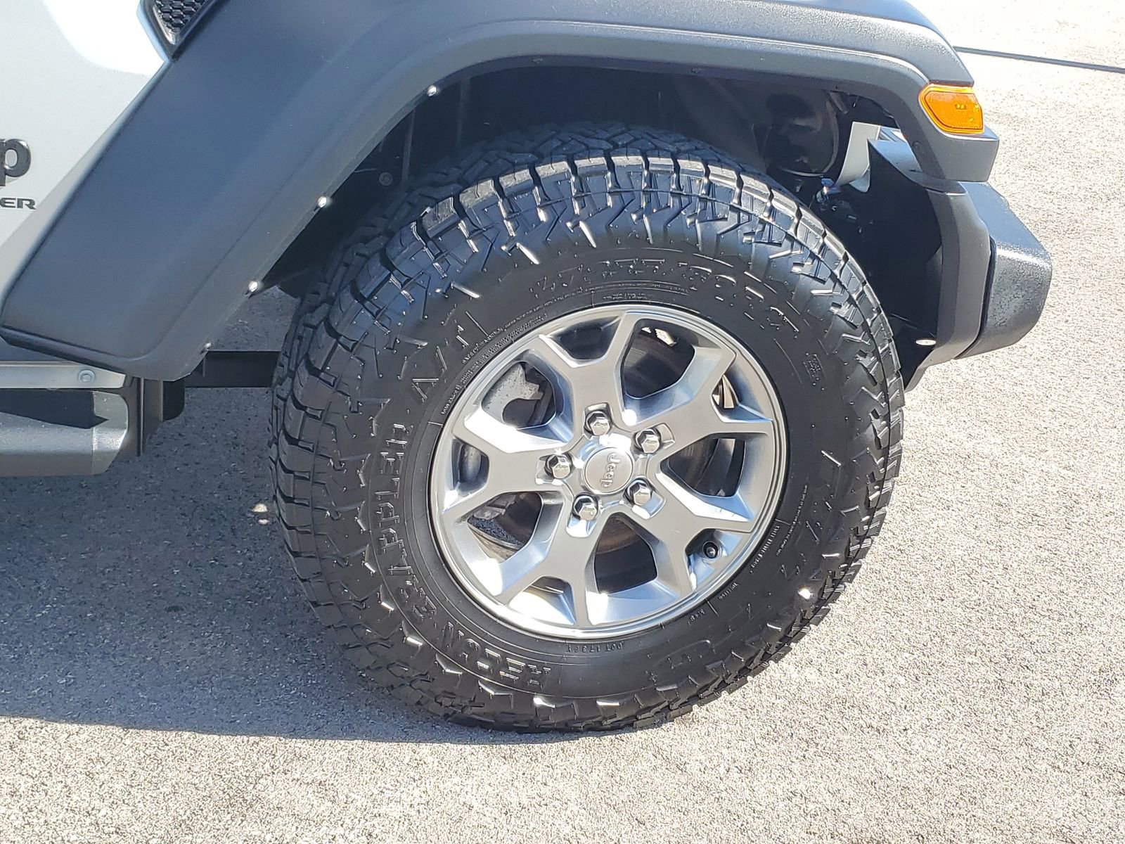 Used 2023 Jeep Wrangler Unlimited Sport AWD/4WD image 6