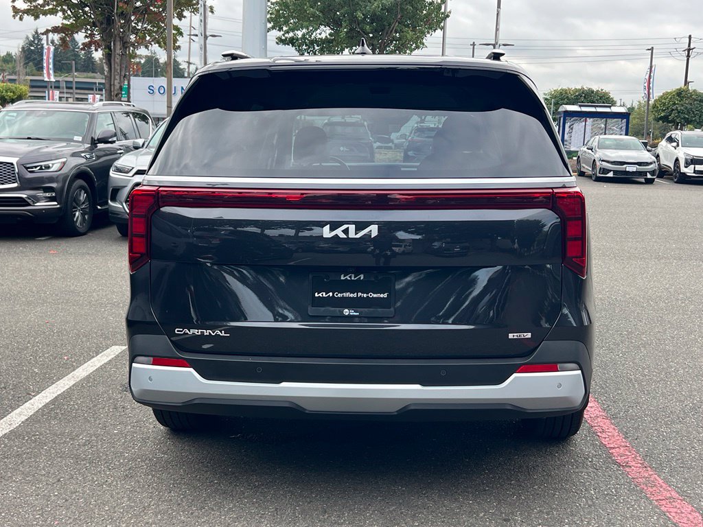 Certified 2026 Kia Carnival EX FWD image 6
