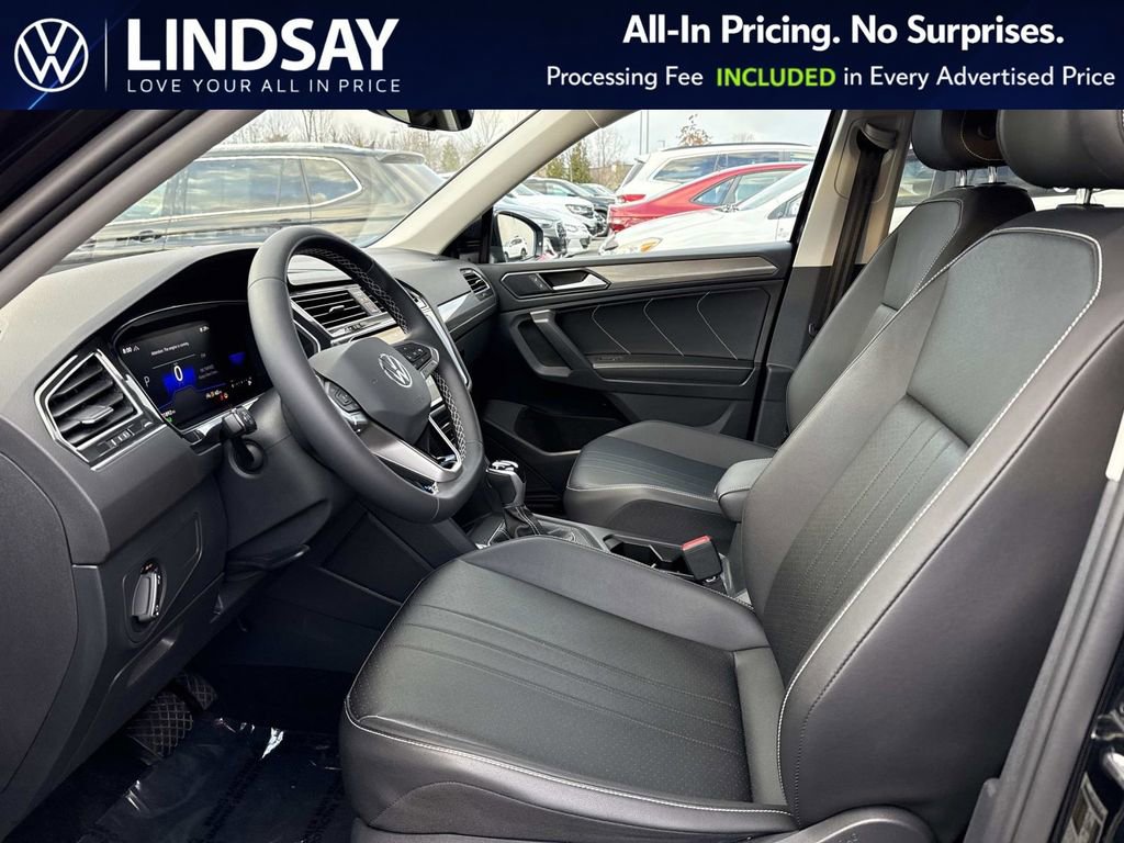 Used 2023 Volkswagen Tiguan SE AWD/4WD image 10