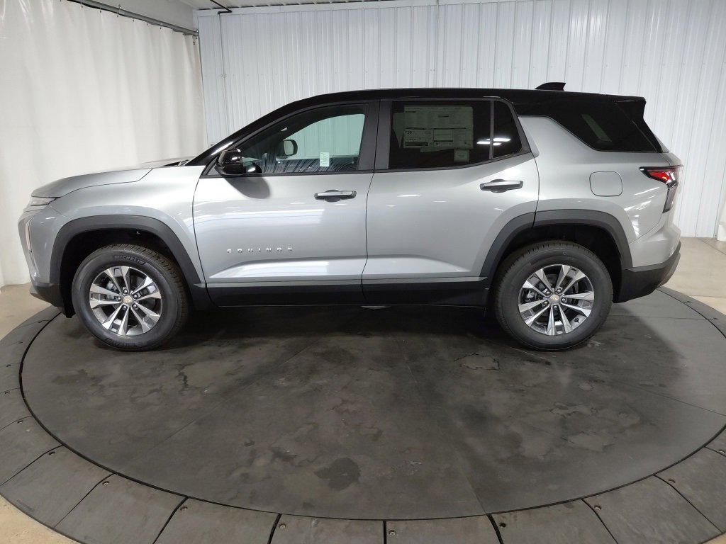 New 2026 Chevrolet Equinox LT w/ Convenience Package II image 2