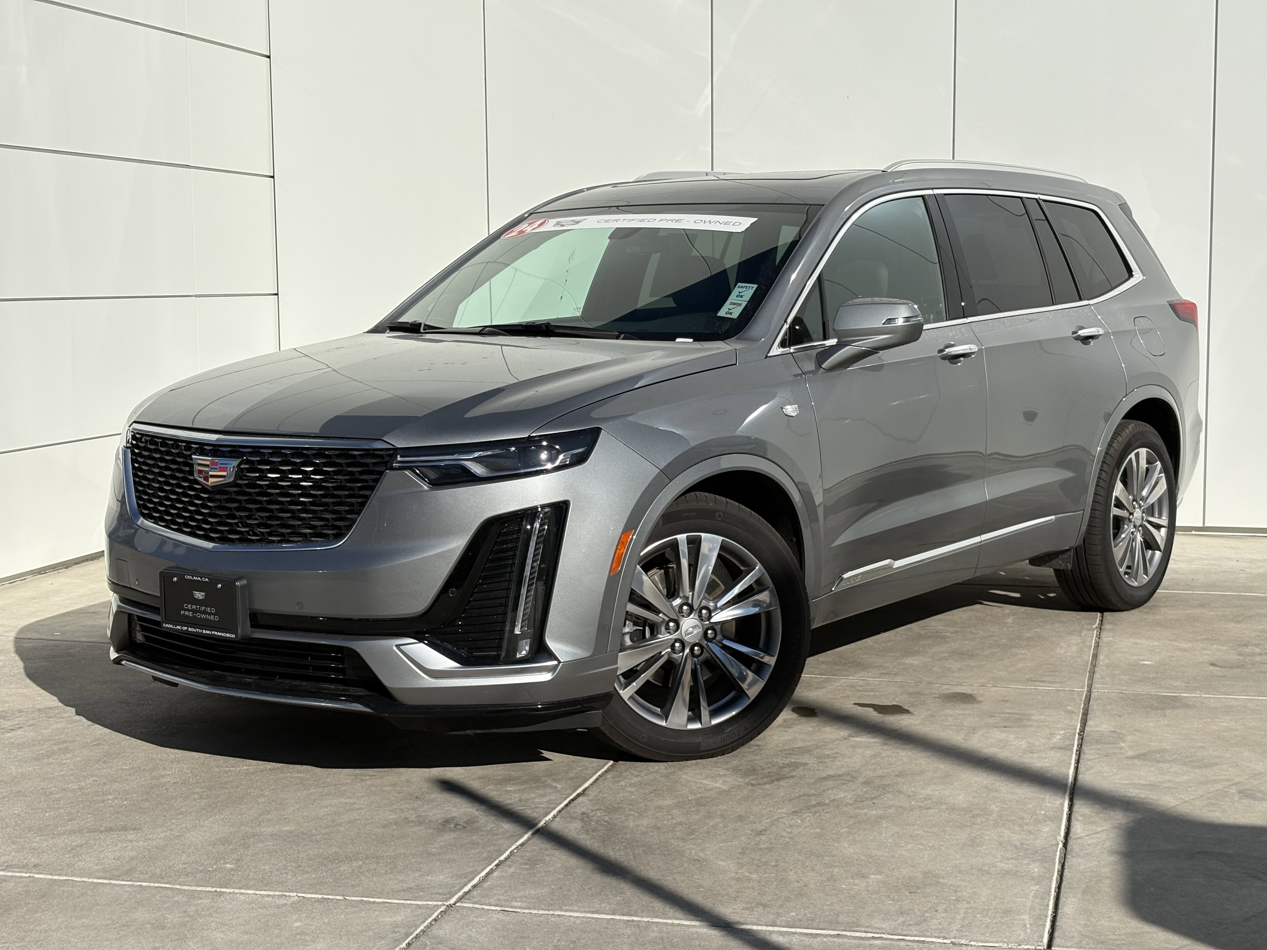 Certified 2024 Cadillac XT6 Premium Luxury image 2