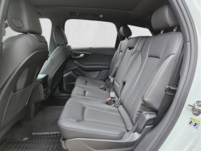 Certified 2025 Audi Q7 3.0T Premium Plus image 13