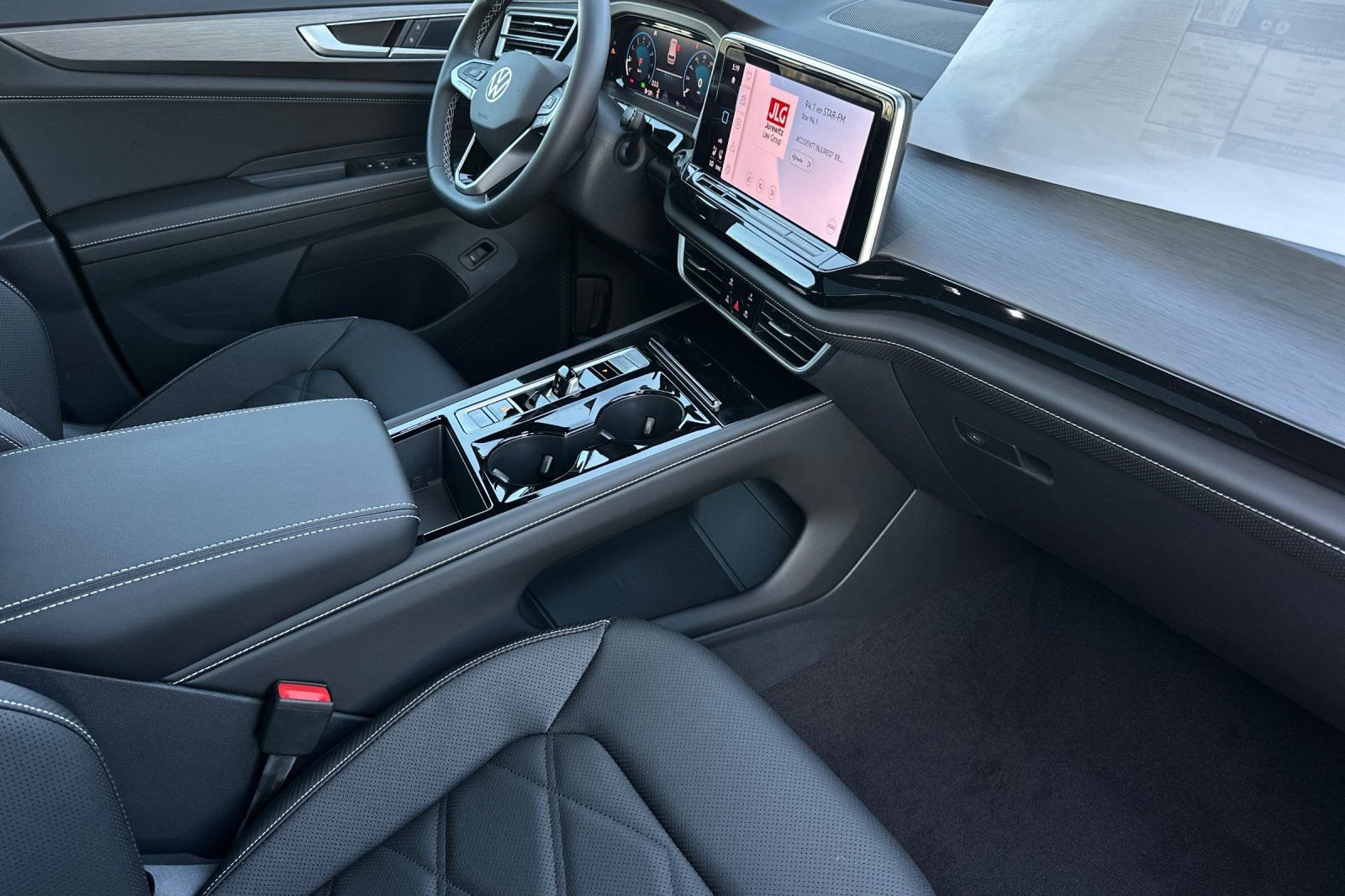 New 2026 Volkswagen Atlas Cross Sport SE AWD/4WD image 16