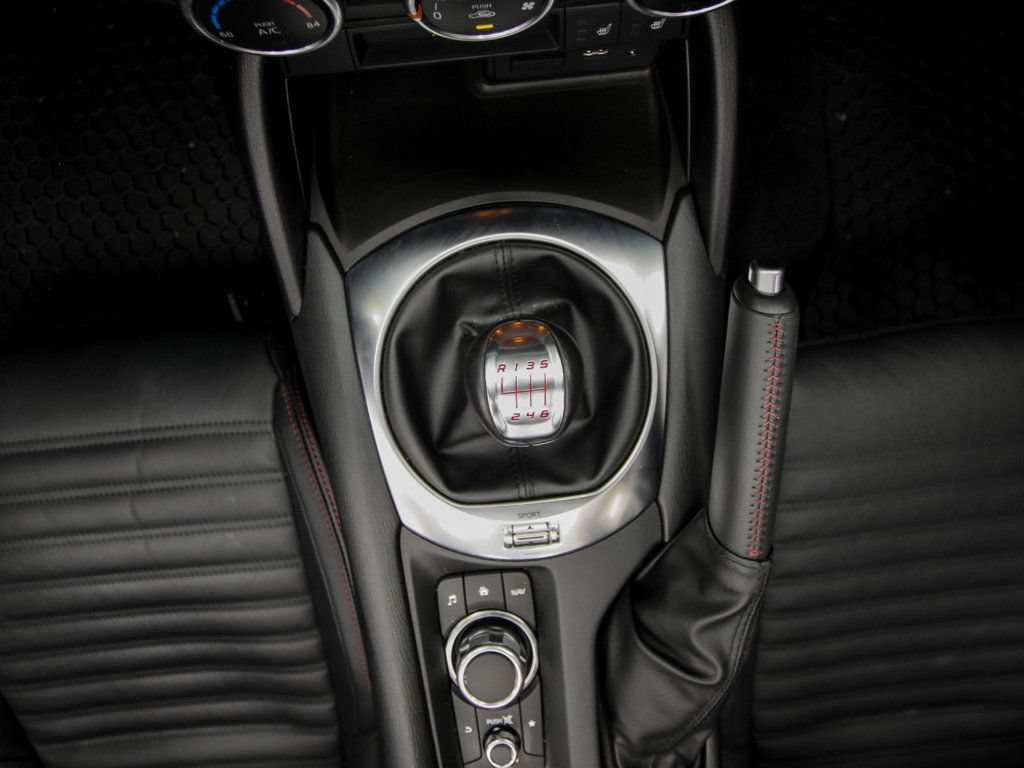 Used 2019 FIAT 124 Spider Abarth w/ Convenience Group RWD image 16