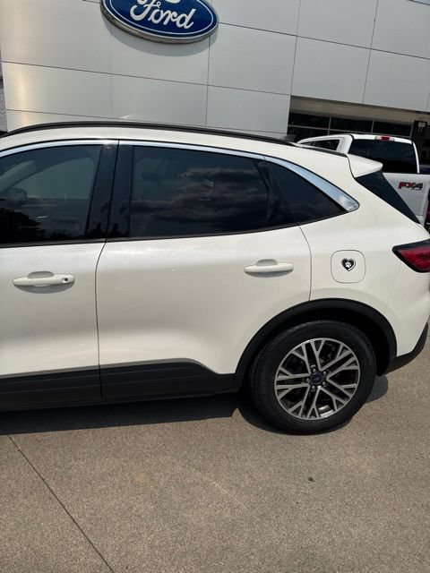 Used 2020 Ford Escape SEL FWD image 12
