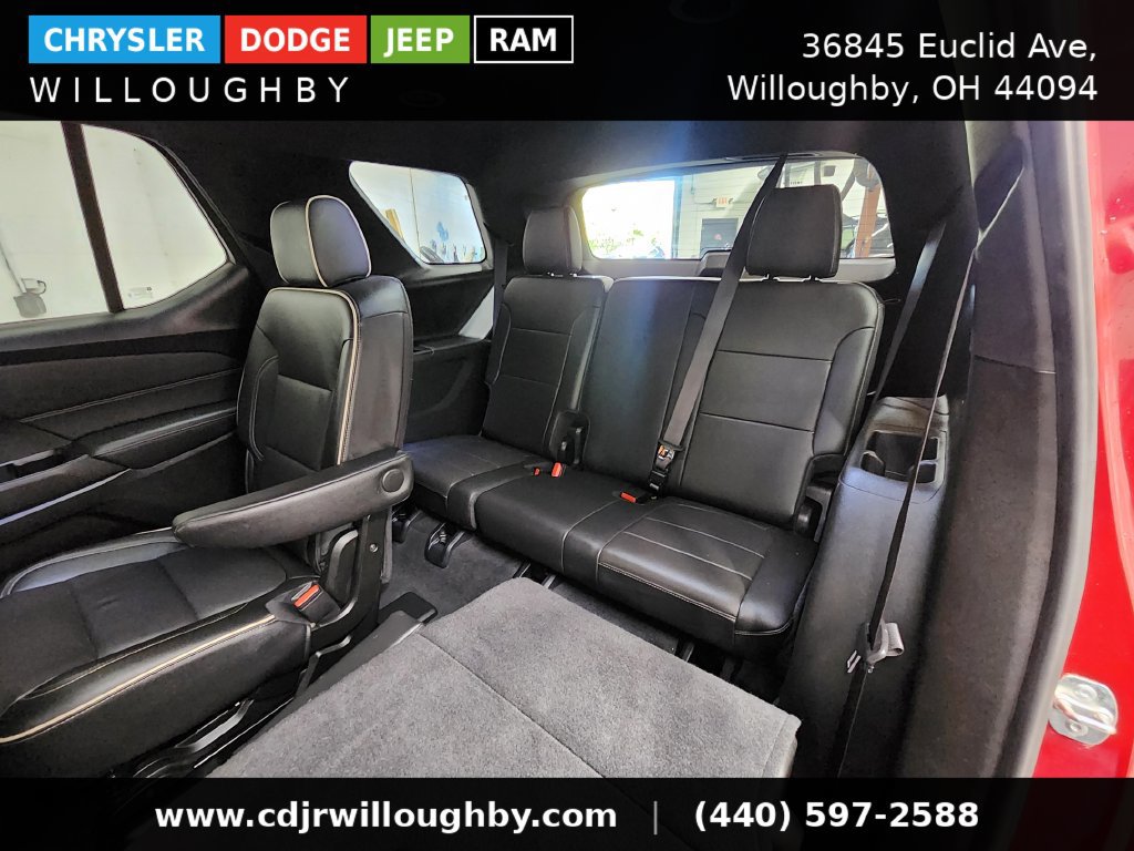 Used 2023 Chevrolet Traverse Premier w/ LPO, Floor Liner Package FWD image 31