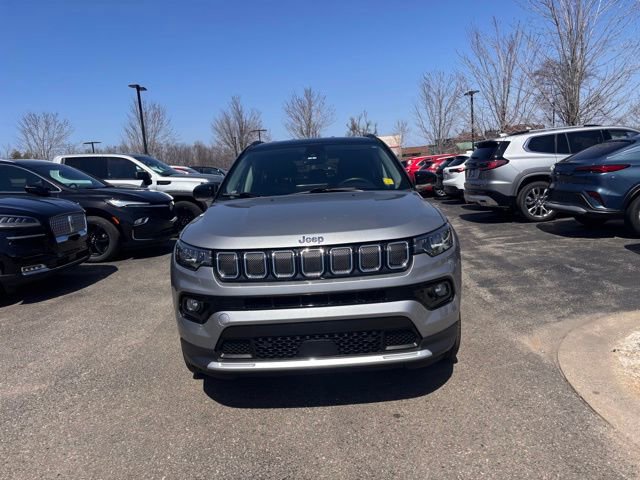 Used 2022 Jeep Compass Limited AWD/4WD image 2