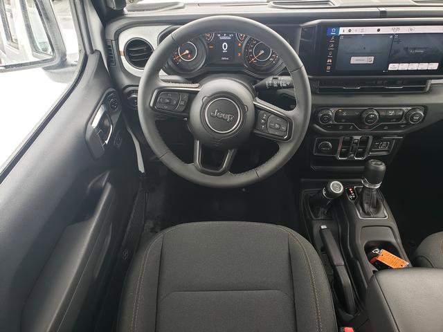 Used 2025 Jeep Wrangler Sport S image 15