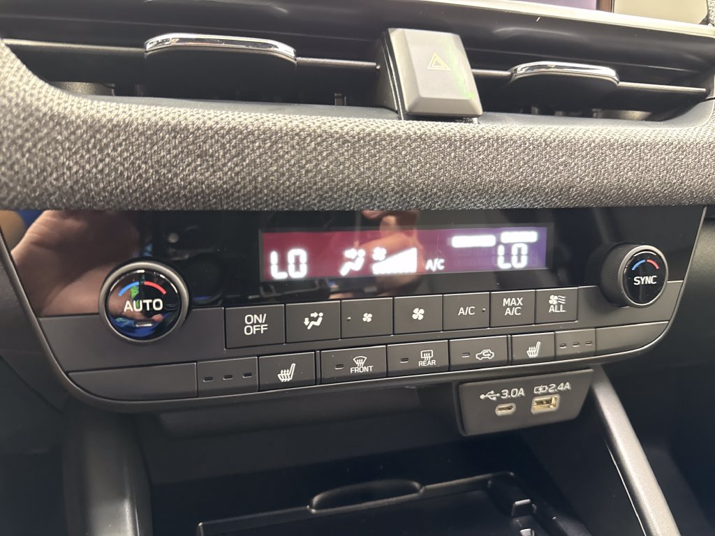 New 2026 Subaru Outback Limited AWD/4WD image 22