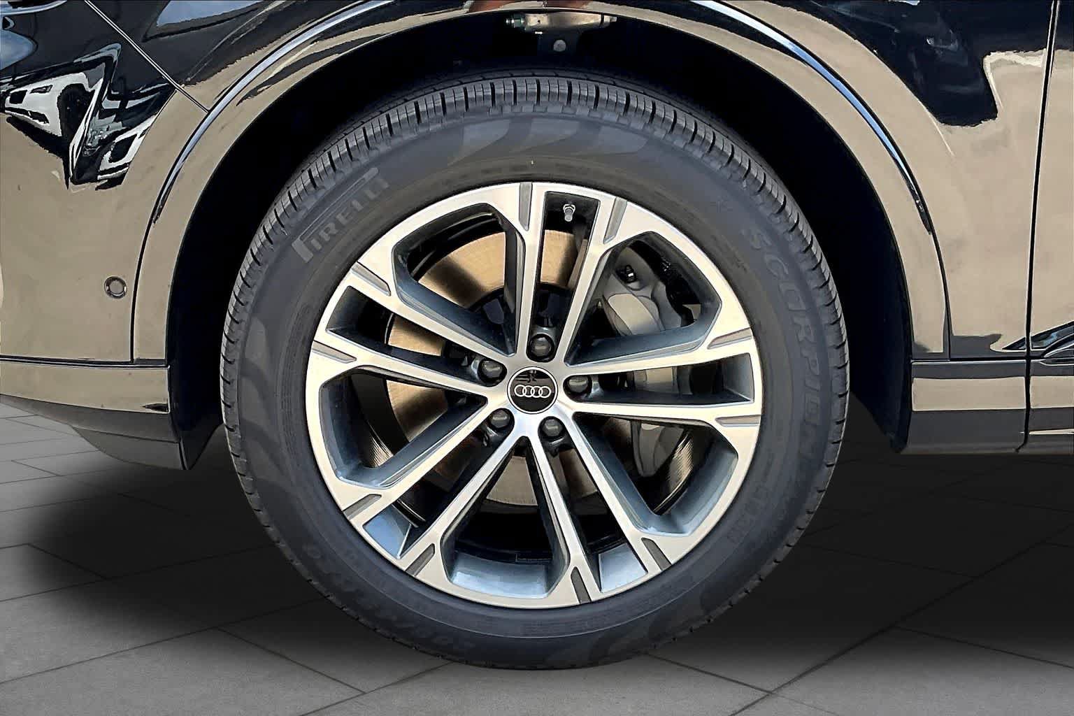 New 2026 Audi Q7 2.0T Premium Plus AWD/4WD image 11