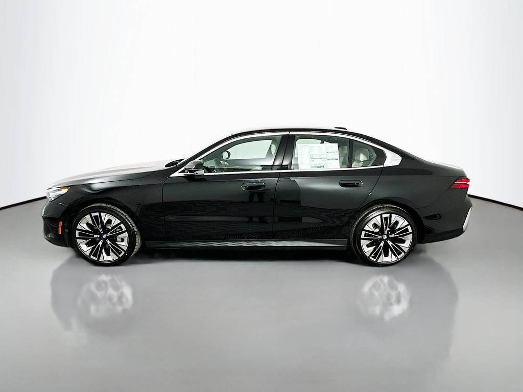 Used 2026 BMW 530i xDrive w/ Executive Package AWD/4WD image 8