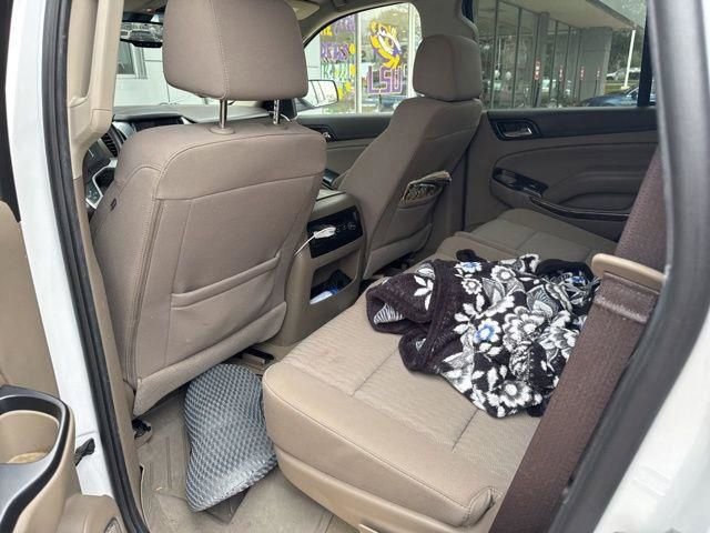 Used 2017 GMC Yukon SLE w/ SLE Value Package image 18