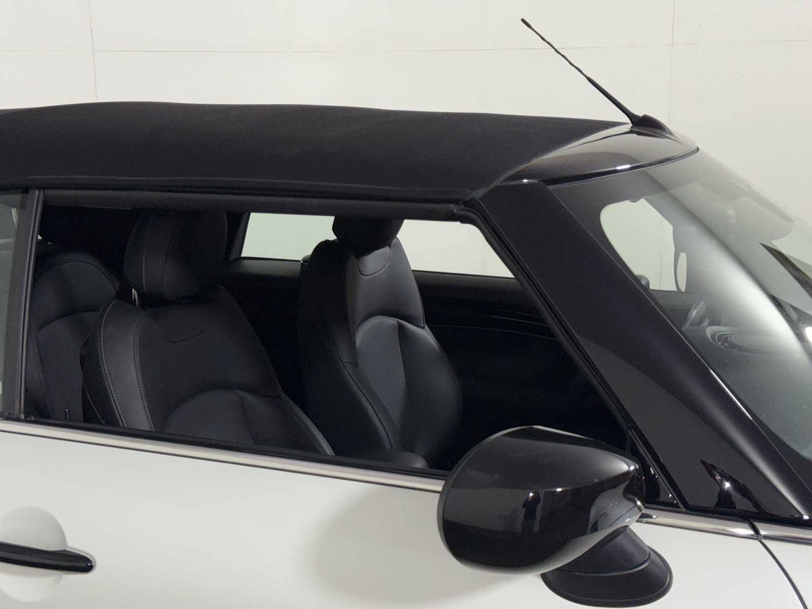 Used 2024 MINI Cooper S FWD image 29