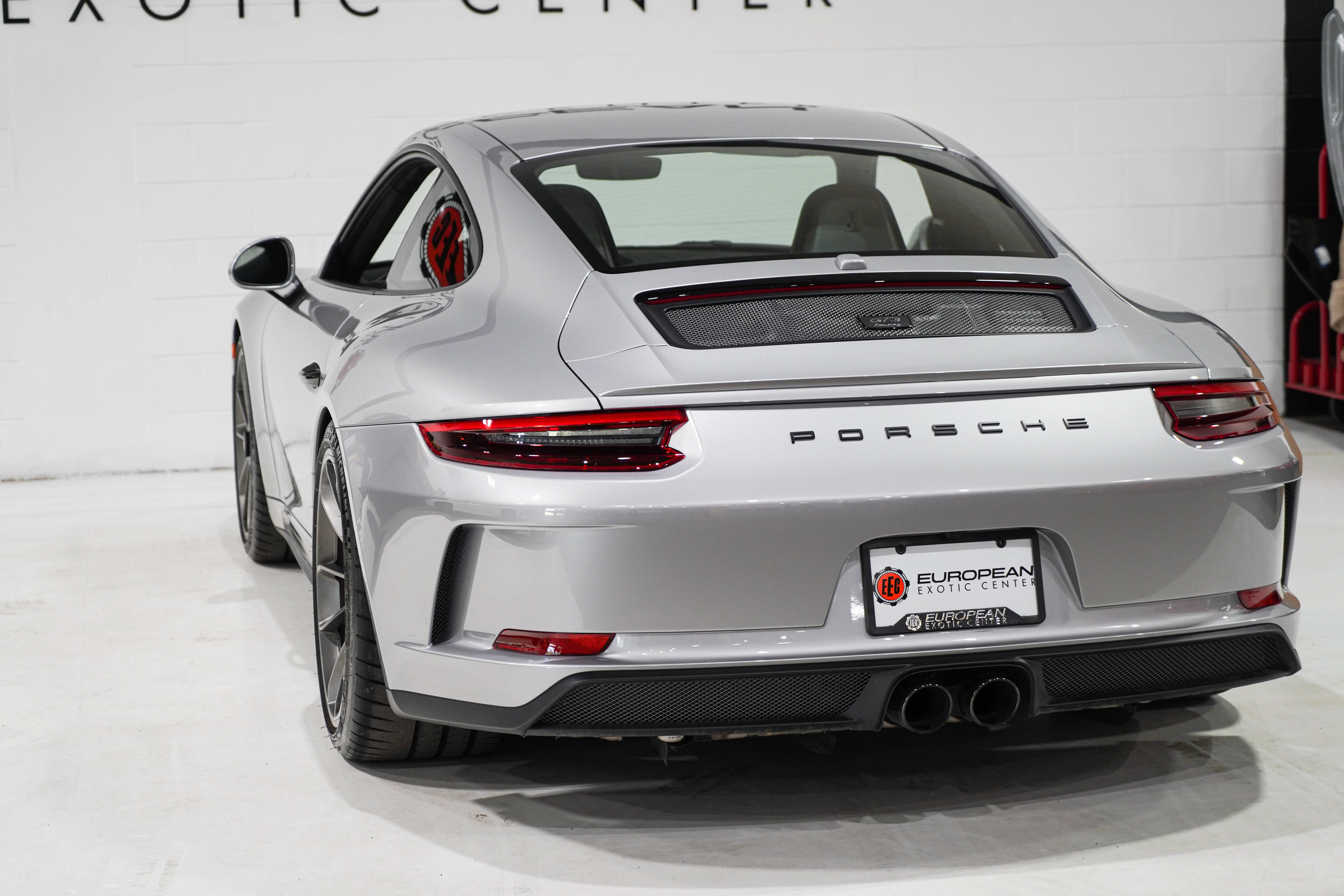 Used 2018 Porsche 911 GT3 RWD image 36