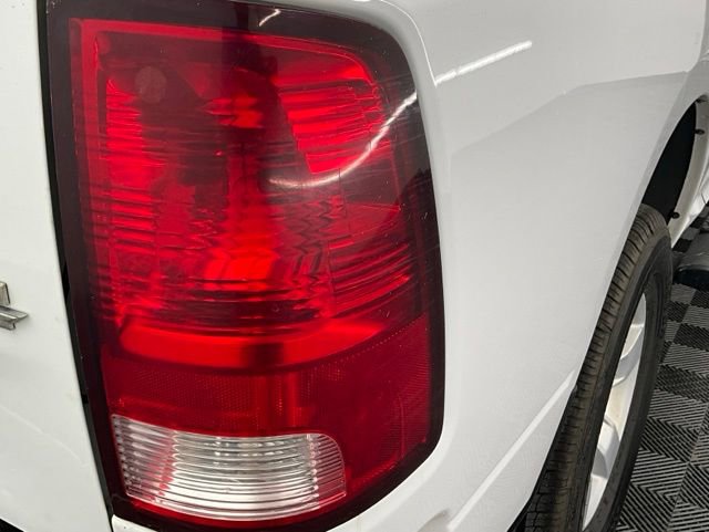 Used 2022 RAM 1500 Classic SLT w/ Electronics Convenience Group image 18