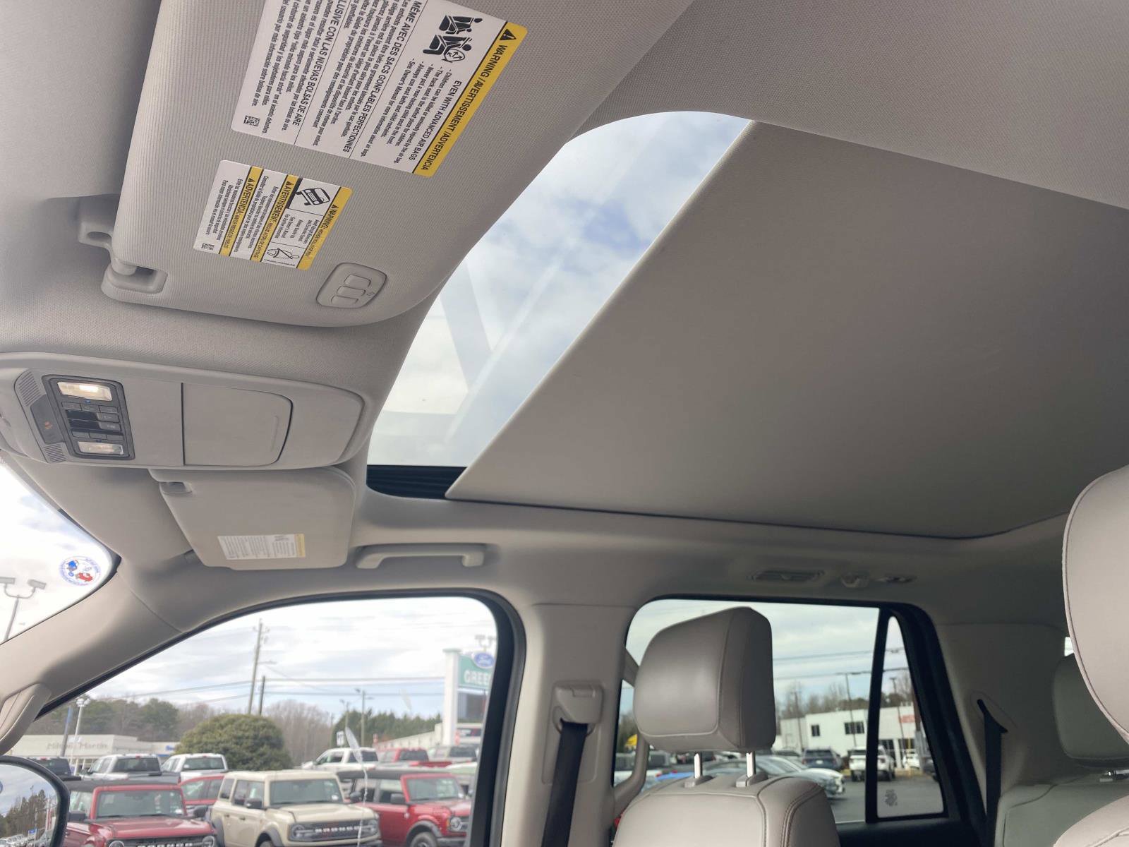 Used 2025 Ford Expedition Active image 19