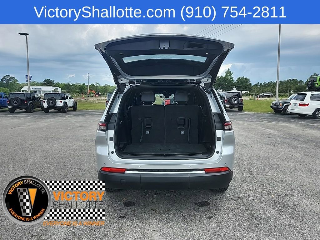Certified 2025 Jeep Grand Cherokee L Limited w/ Trailer Tow Package RWD image 29