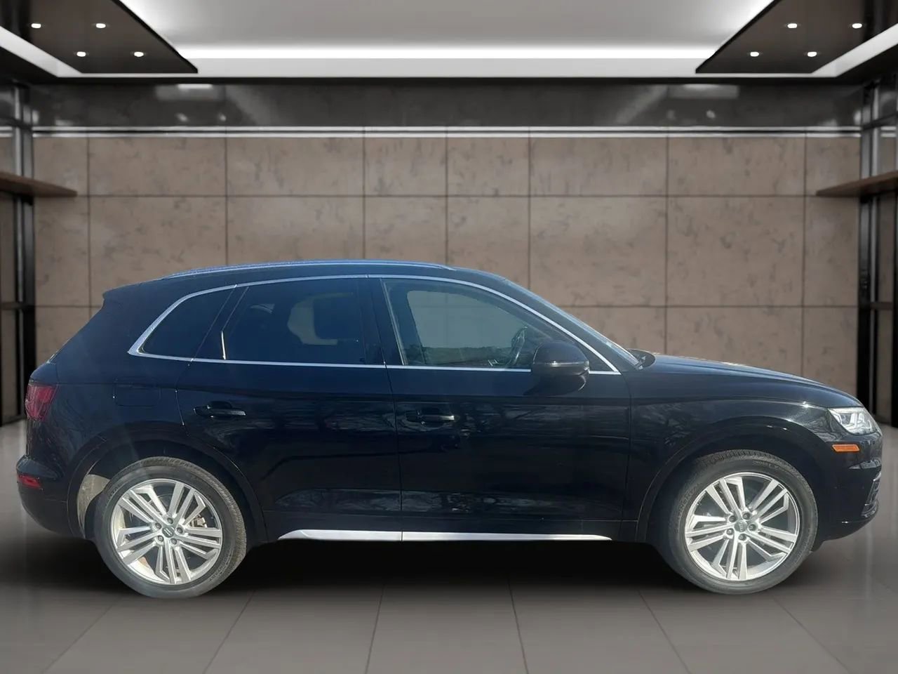 Used 2018 Audi Q5 2.0T Premium Plus w/ Premium Plus Package image 8