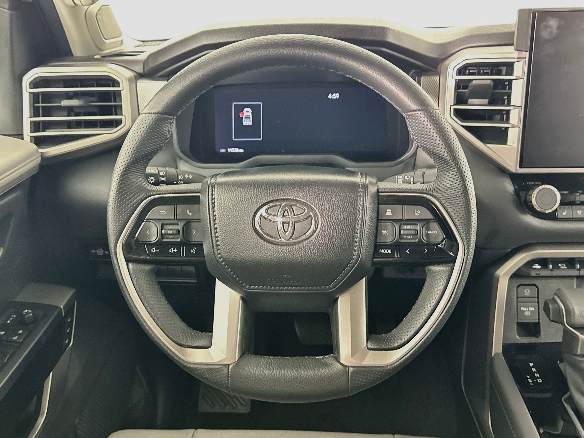 Used 2024 Toyota Tundra Limited AWD/4WD image 18