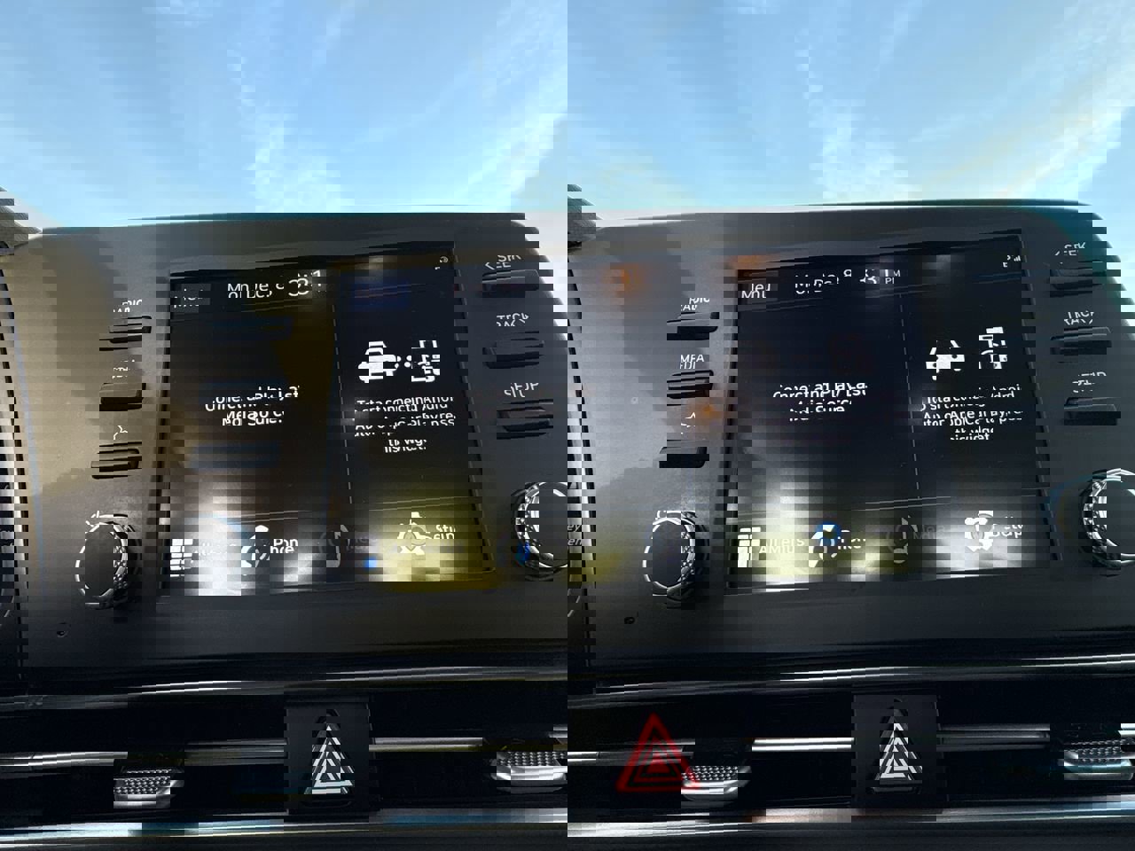 Used 2023 Hyundai Elantra SEL FWD image 17