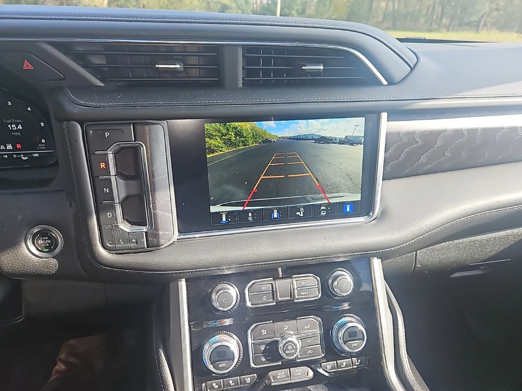 Used 2022 GMC Yukon Denali w/ Denali Premium Package image 19