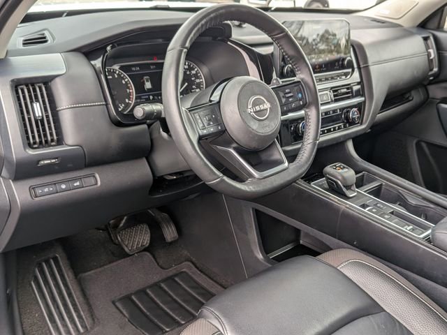 Used 2024 Nissan Pathfinder SL w/ SL Premium Package image 33