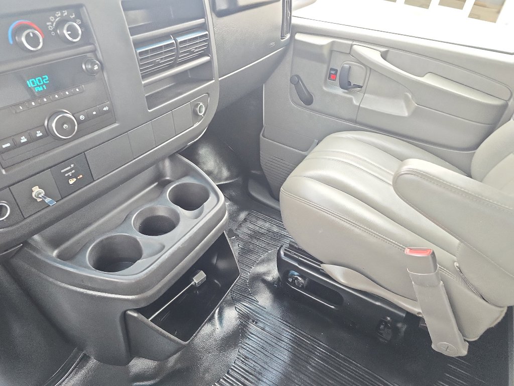 Used 2012 Chevrolet Express 3500 image 25