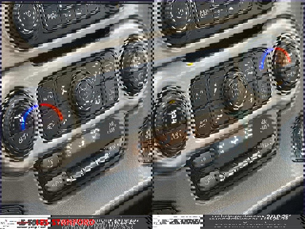 Used 2018 GMC Yukon Denali w/ Denali Ultimate Package image 33