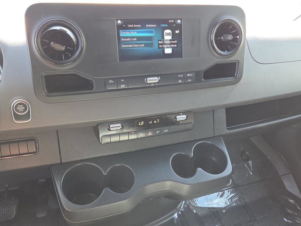 Used 2022 Mercedes-Benz Sprinter 1500 image 25