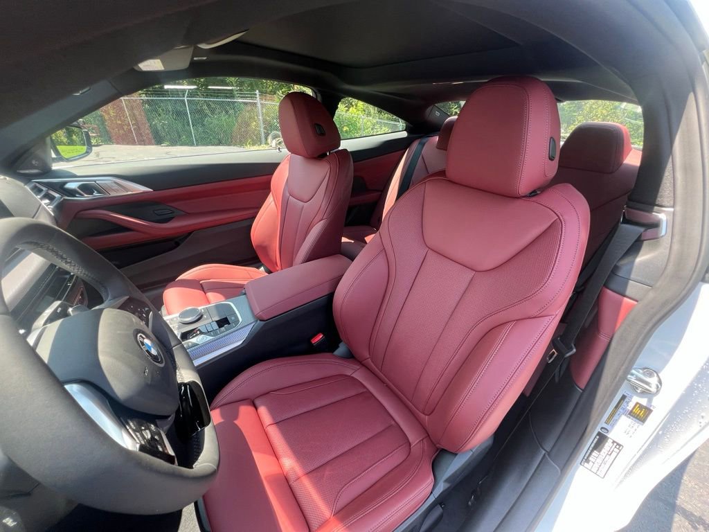Used 2026 BMW 430i Coupe w/ Convenience Package image 11