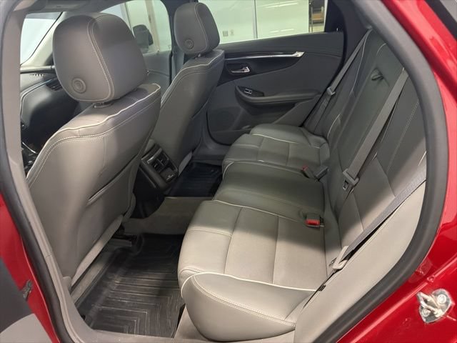 Used 2015 Chevrolet Impala LTZ FWD image 16