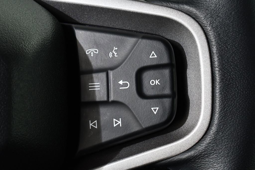 Used 2025 Ford Bronco Big Bend image 34