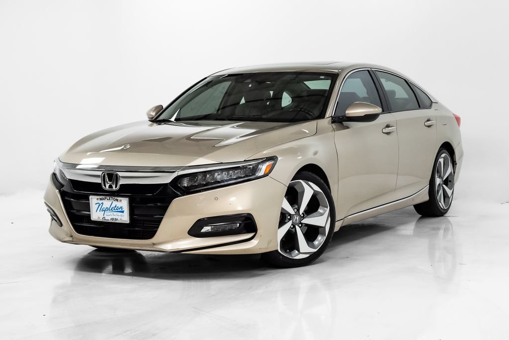 Used 2018 Honda Accord Touring image 1