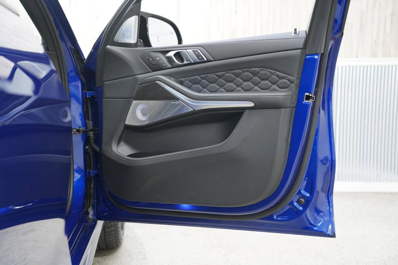 Used 2026 BMW X5 M Competition w/ Executive Package image 30