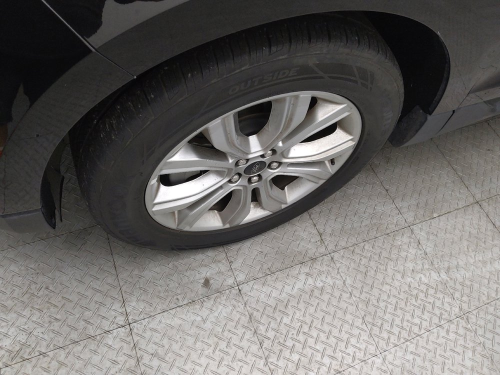 Used 2024 Ford Edge Titanium image 31