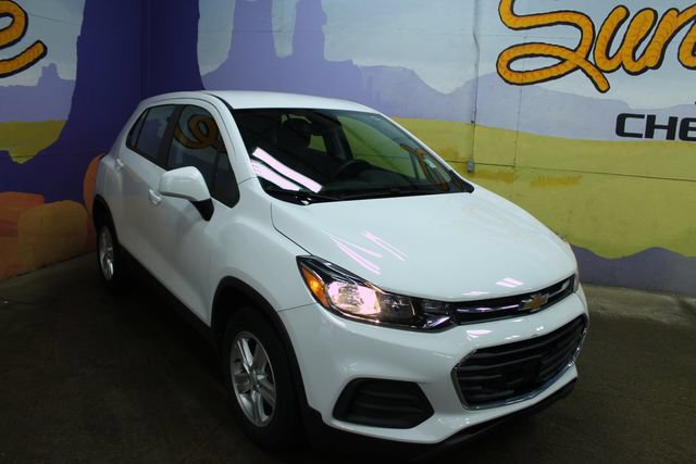 Used 2020 Chevrolet Trax LS FWD image 2