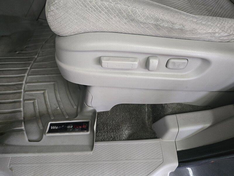 Used 2016 Honda Odyssey EX image 16